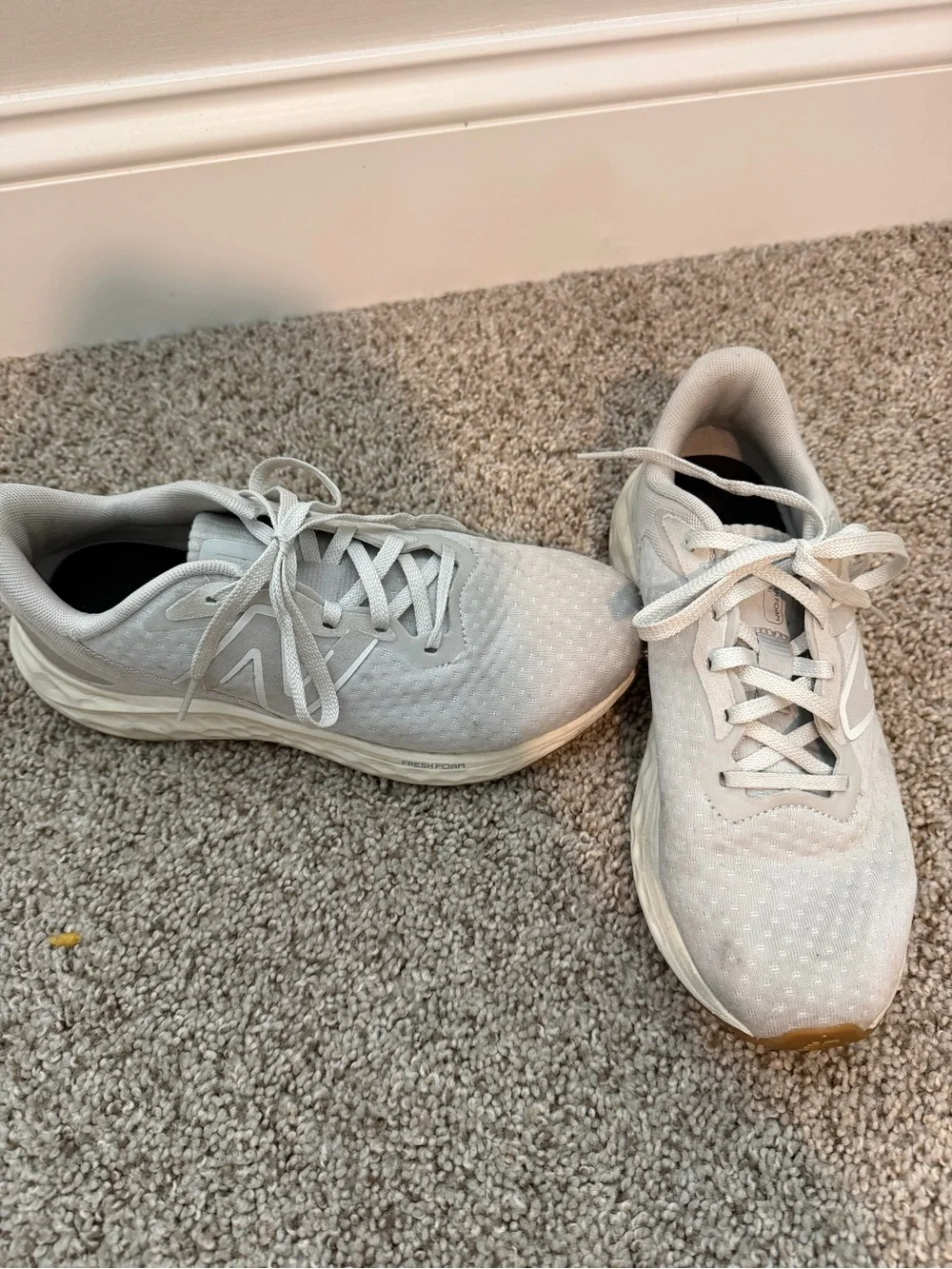 New Balance Women's Light Gray Athletic Running Shoes